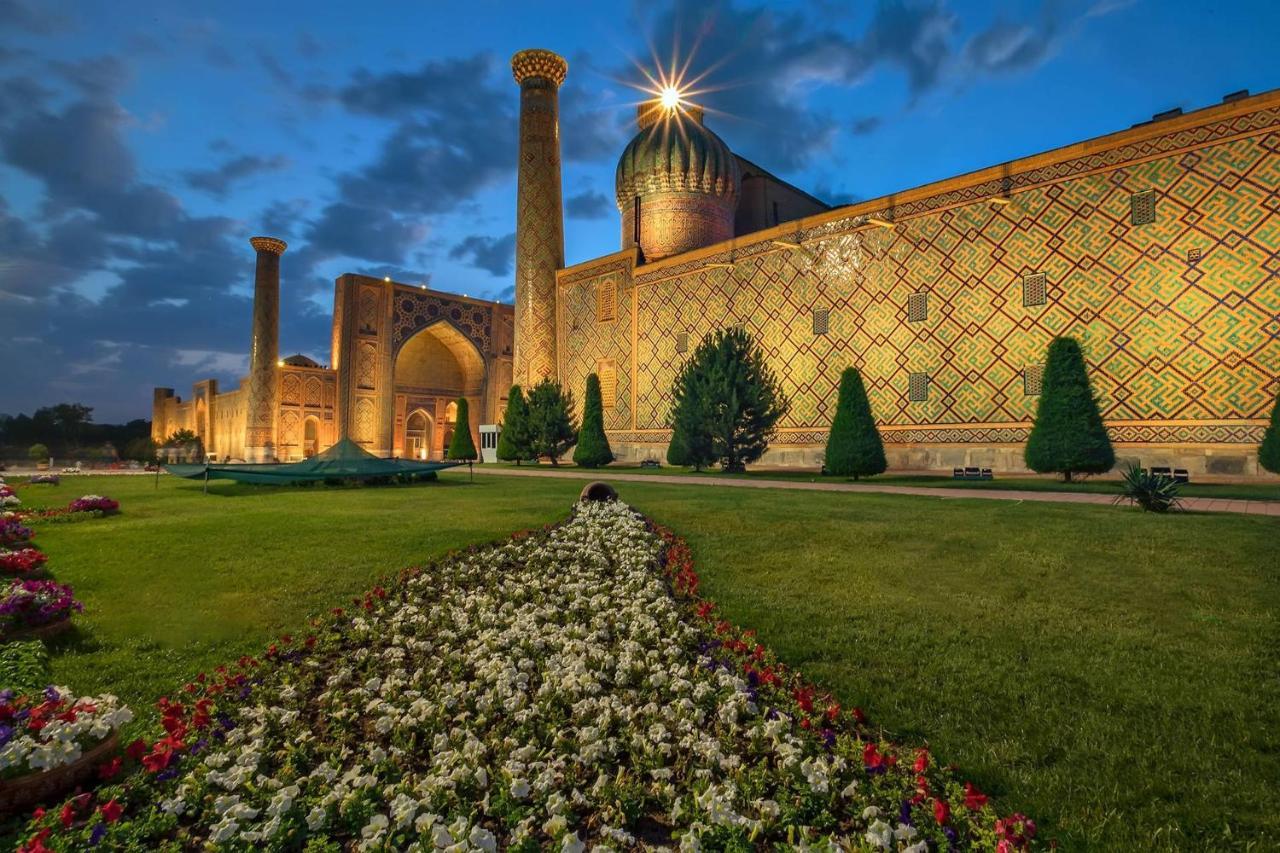 Gold Camel Registan Hotel Samarkand Exterior photo
